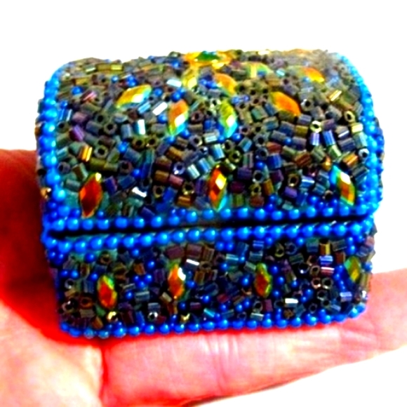 Handmade Blue Gold AB Jeweled Beaded Trinket Chest Box - Picture 5 of 5